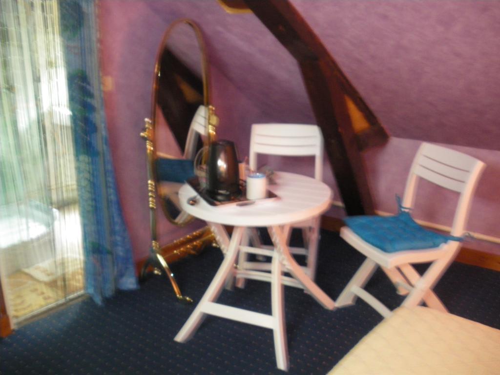 Les Coquillettes Bed & Breakfast Equemauville Exterior photo